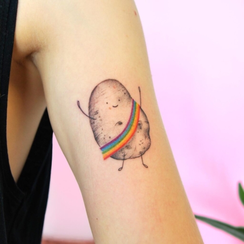 6740B23E-5C93-49A7-8284-01ACE3339B15 tatuaż graficzny